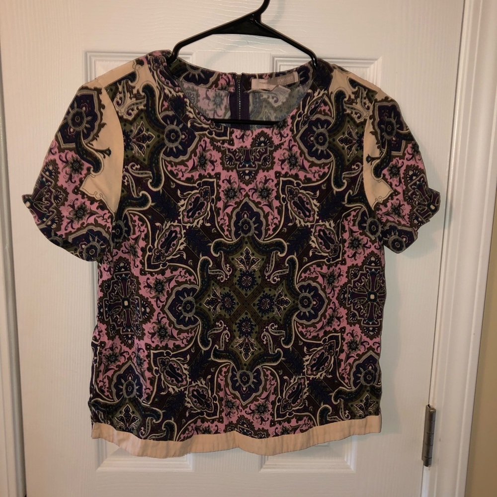 Short sleeve, dress shirt.